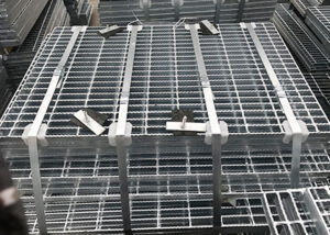 Serrated Type Fabricate Steel Grating