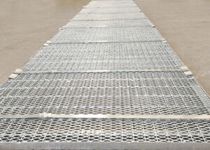 Expanded Mesh Steel Grating