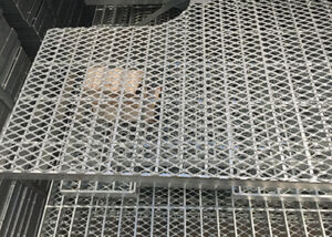 Expanded Mesh Steel Grating